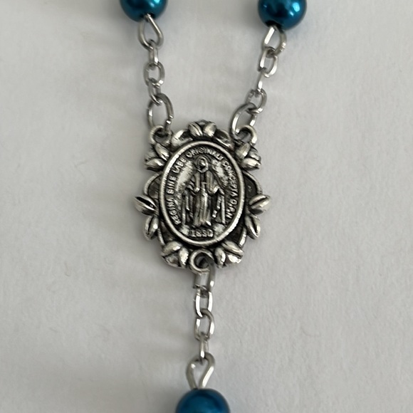 Catholic Sapphire Blue Traditional Rosary Beads - Picture 3 of 6